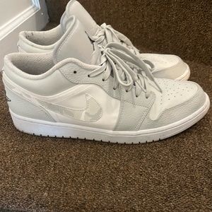 Mens Jordan Sneakers size 13